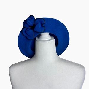 Vintage Cobalt Blue Wool Beret with Flower